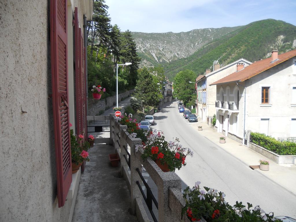 Les Hirondelles Chambres D'Hotes Serres  Zewnętrze zdjęcie
